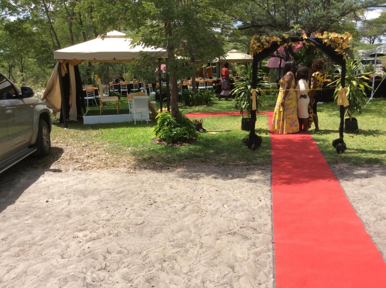 Happy Forest B&B Katima Mulilo Buitenkant foto