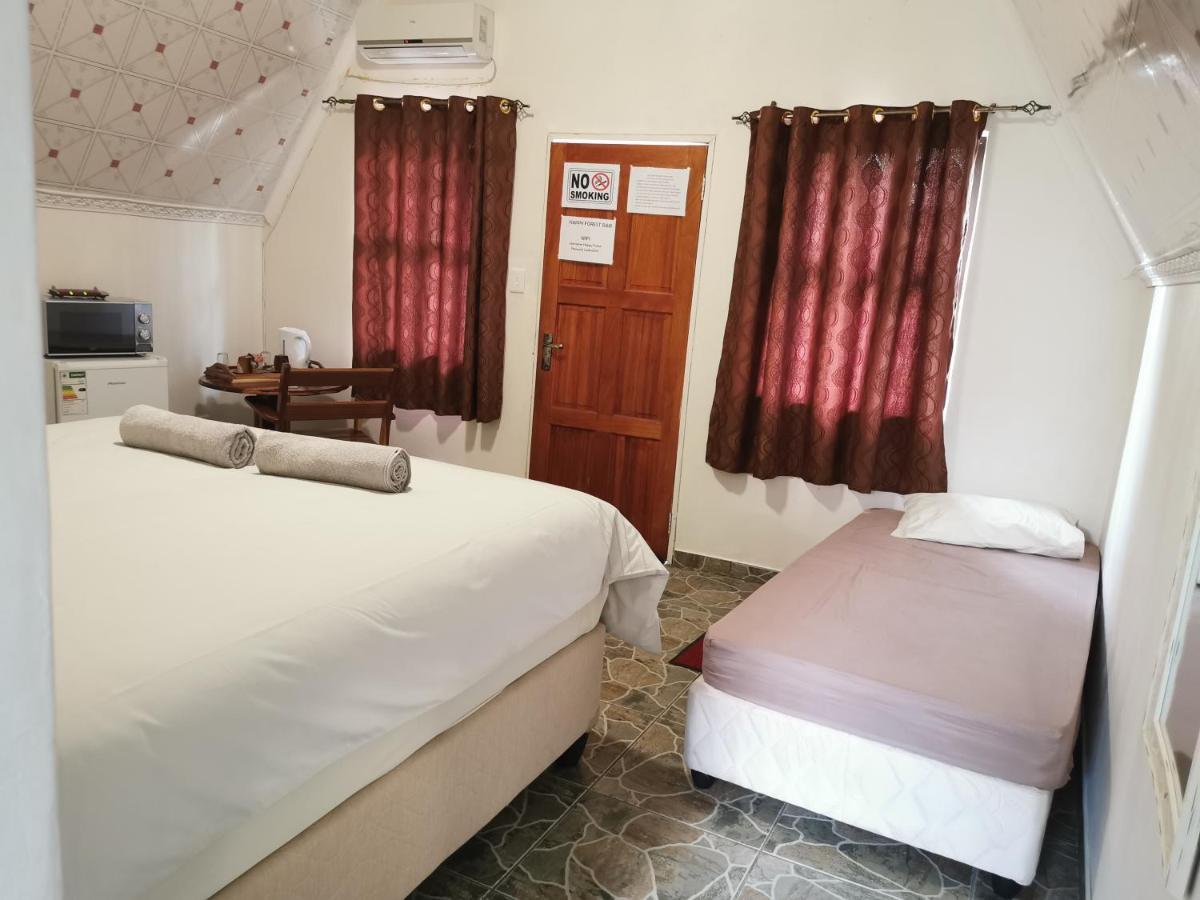 Happy Forest B&B Katima Mulilo Buitenkant foto