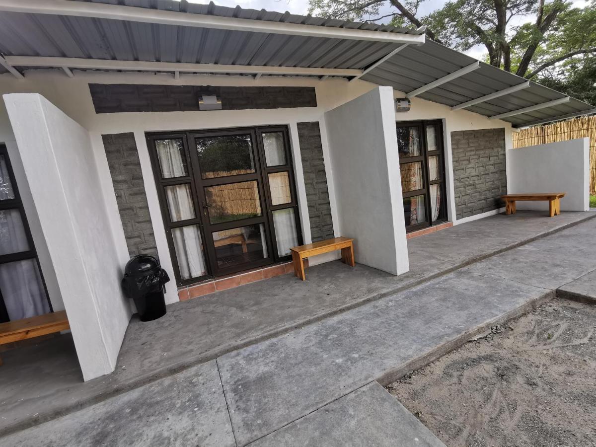 Happy Forest B&B Katima Mulilo Buitenkant foto