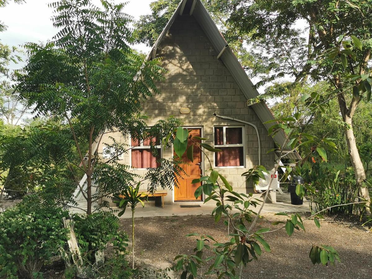 Happy Forest B&B Katima Mulilo Buitenkant foto