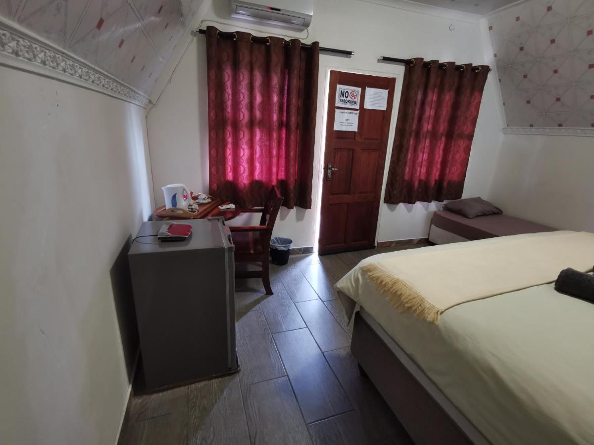 Happy Forest B&B Katima Mulilo Buitenkant foto